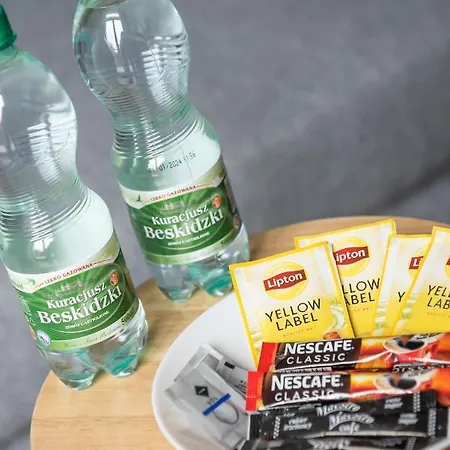 Praga-poludnie Czechowicka By Bookinghost